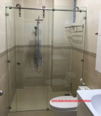 vách ngăn phòng tắm 2025