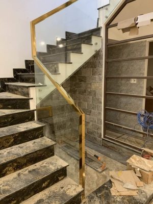 cầu thang kính 2025 đà nẵng