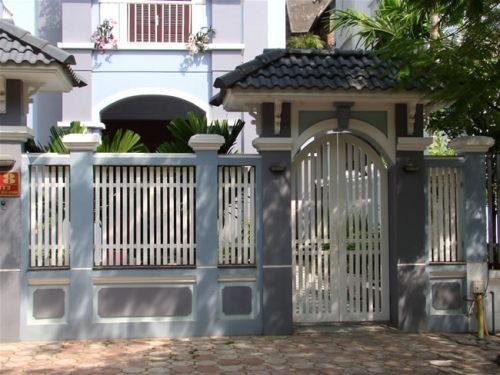 Hàng rào sắt hộp tại Đà Nẵng