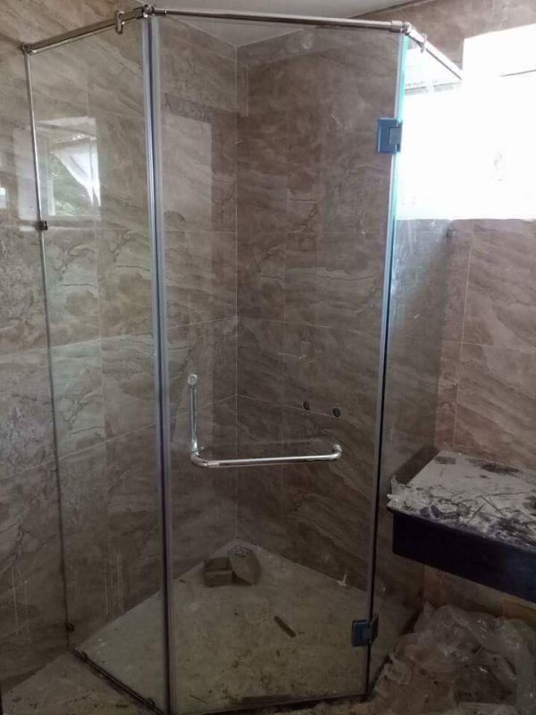 Giá cửa kính 2025